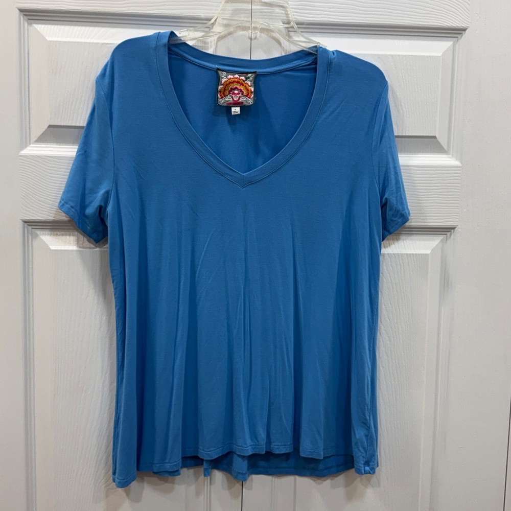 Johnny Was V-Neck Sz XL Short Sleeve Bamboo Light Blue
